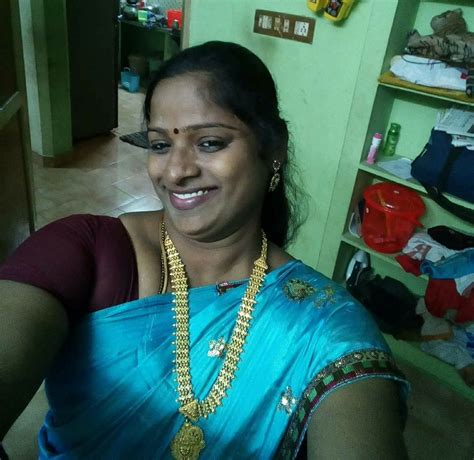 tamil aumty sex|Indian Tamil Aunty with Big Ass Having Sex in the Kitchen